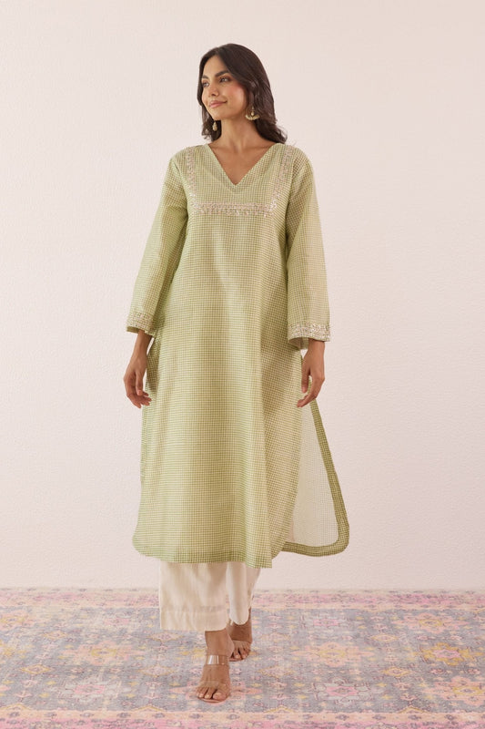 Pastel Green Checks Hand Block Printed Chanderi Kurta Set With Stowle - Tara - C - Tara