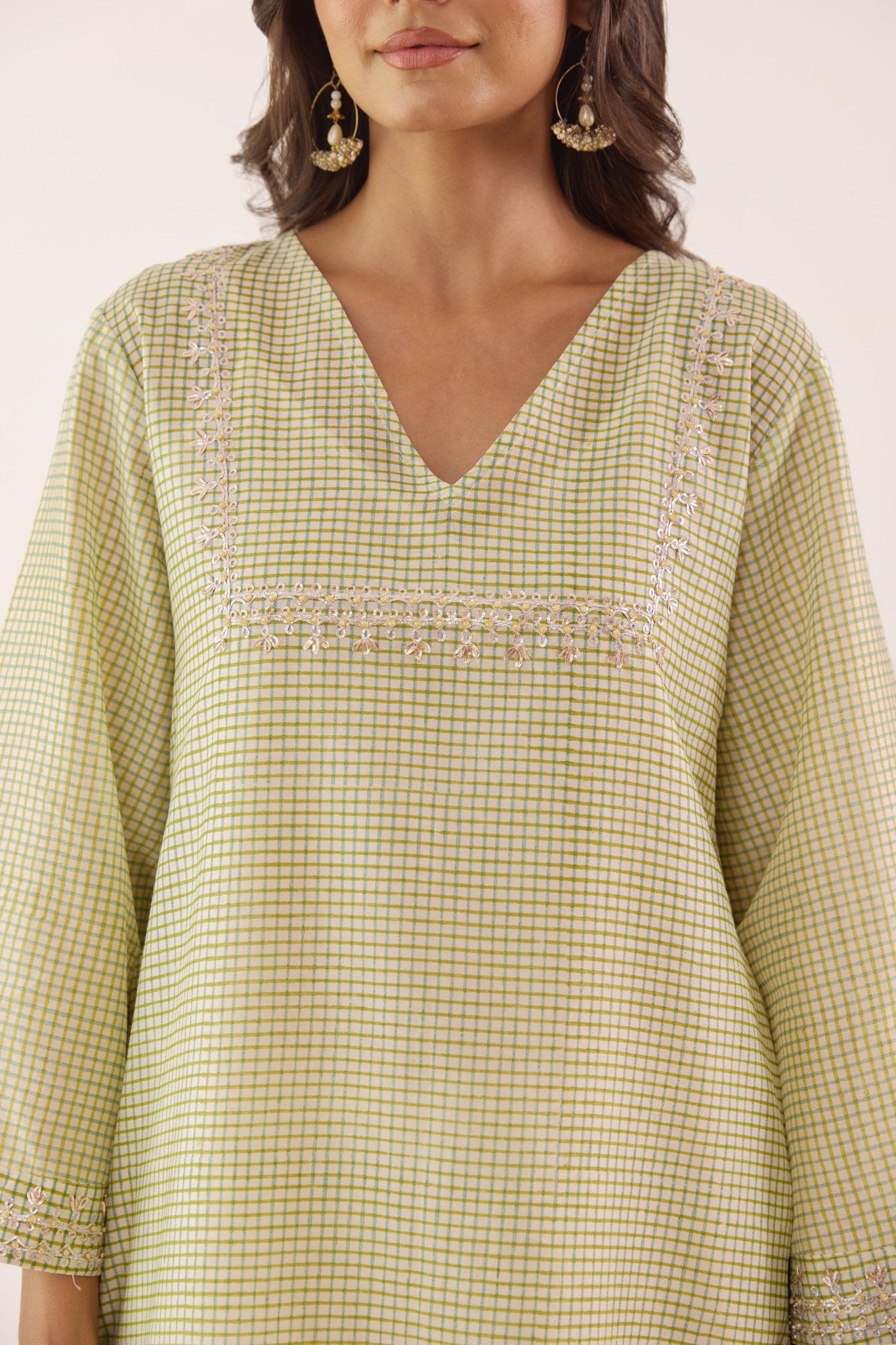 Pastel Green Checks Hand Block Printed Chanderi Kurta Set With Stowle - Tara - C - Tara