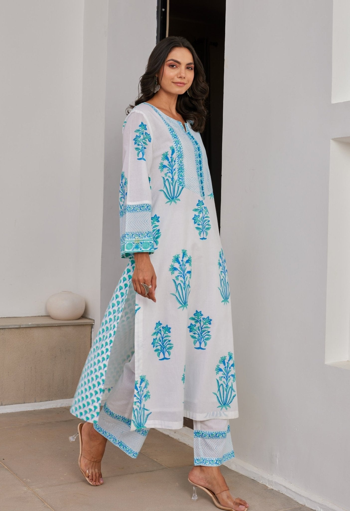 White Blue Floral Hand Block Printed kurta Set - Tara - C - Tara