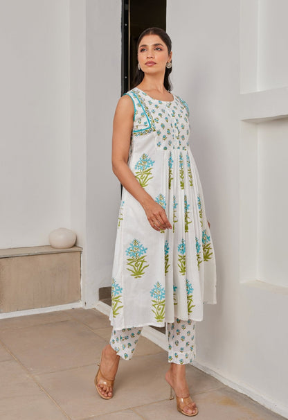White Floral Hand Block Printed Kurta Set With Dupatta - Tara - C - Tara