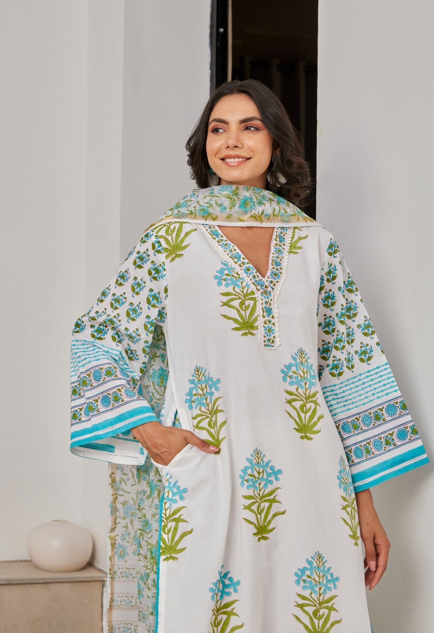 White Hand Block Printed Kurta Set With Dupatta - Tara - C - Tara
